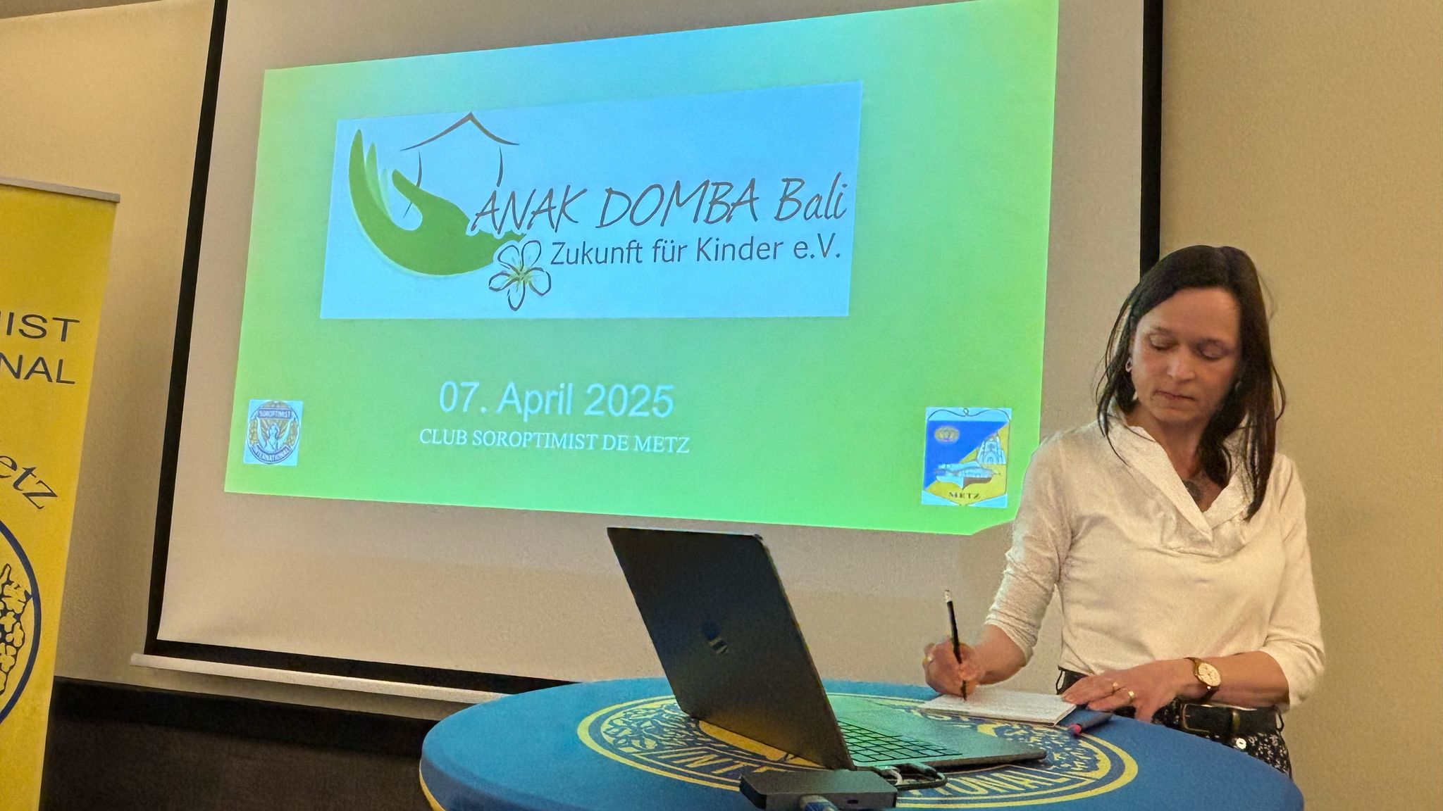 Diner-conférence avec Angela Bendix, présidente de l’association Anak Domba Bali,orphelinat créé en 2013